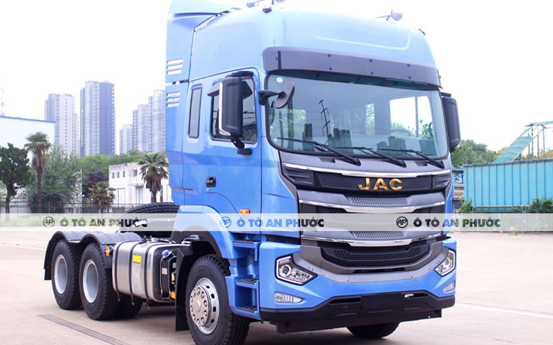Ngoại thất đầu kéo JAC A5