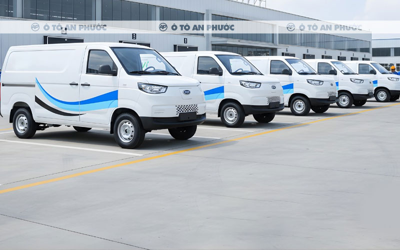 Giá xe van điện Karry E5