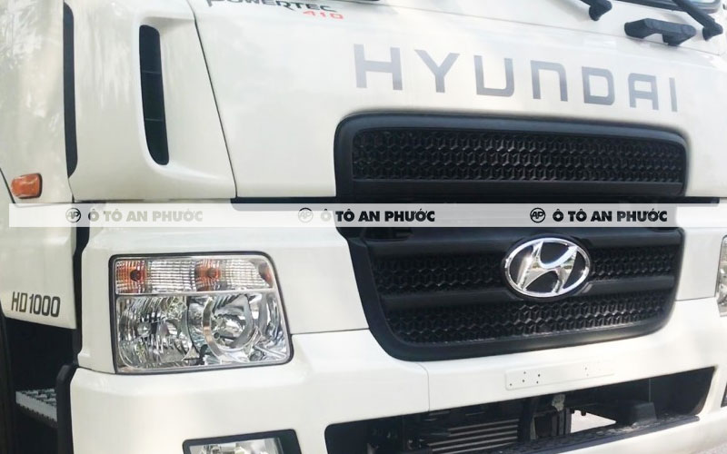 Ngoại thất xe đầu kéo hd1000