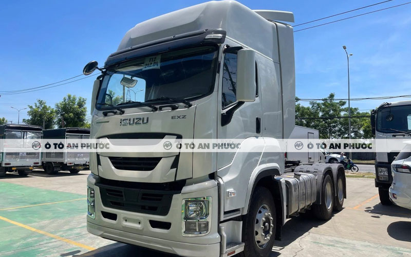Ngoại thất xe đầu kéo Isuzu EXZ 420HP