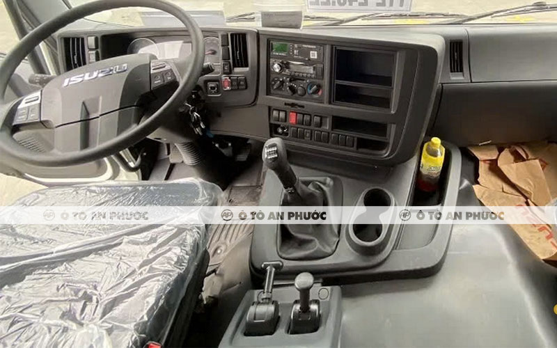 Nội thất Isuzu EXZ