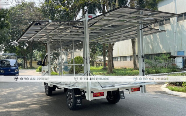 Veam Foton T25 thùng kín cánh dơi