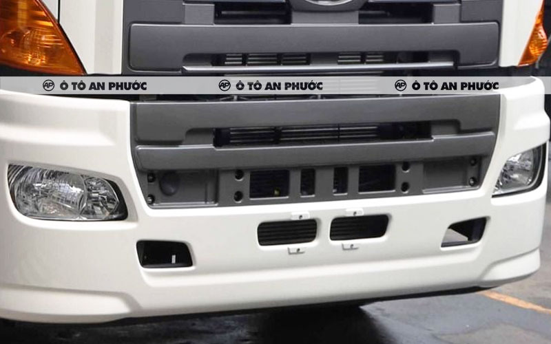 Ngoại thất đầu kéo hino 700
