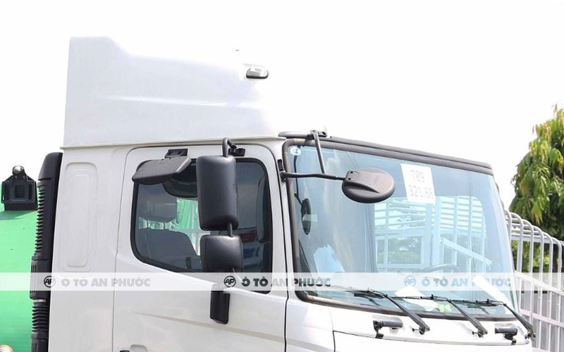 Ngoại thất đầu kéo hino 700