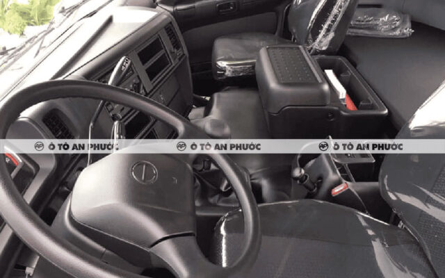 Nội thất hino 700 đầu kéo