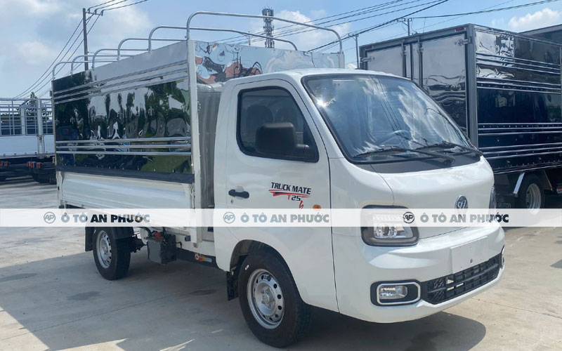 Veam 990kg T25 thùng mui bạt