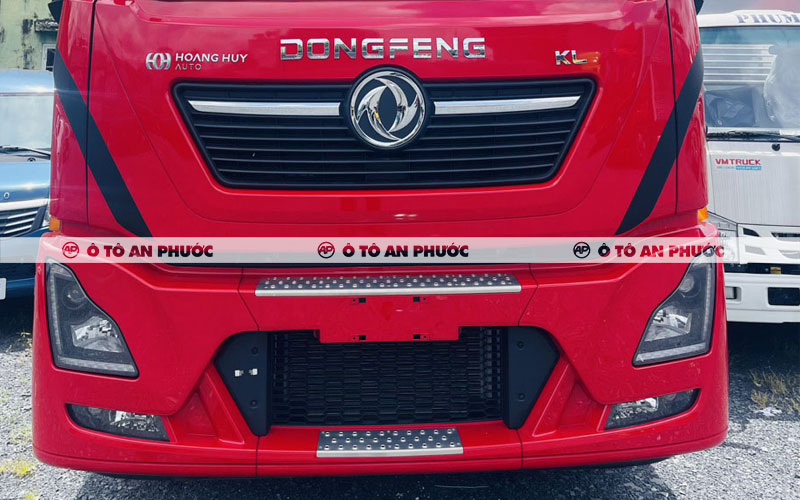 Ngoại thất đầu kéo Dongfeng D420