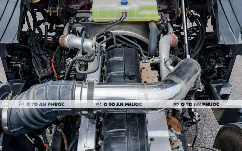 Động cơ Dongfeng Kr270