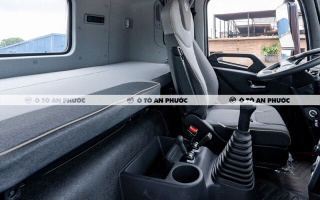 Nội thất Dongfeng Kr270