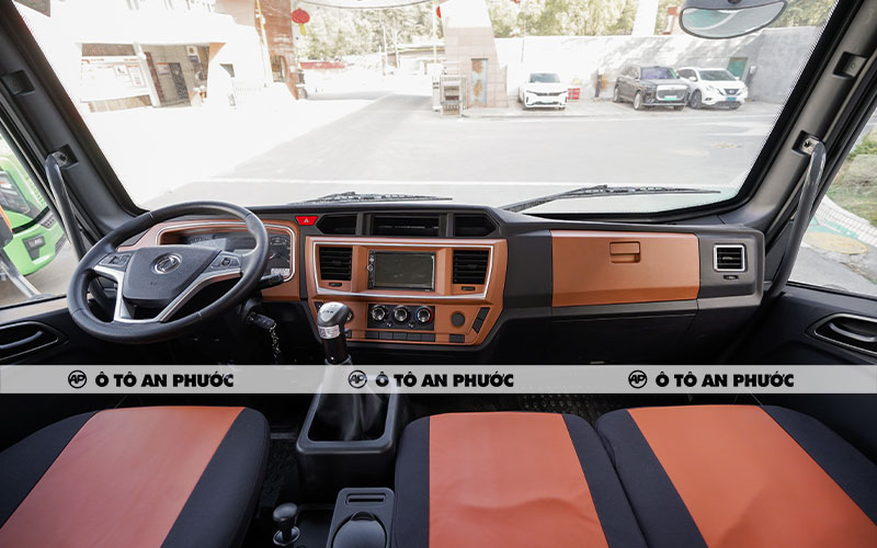 Nội thất xe tải Dongfeng X1