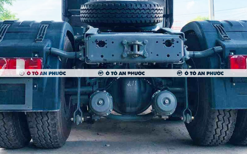 Khung gầm Howo A7 420HP