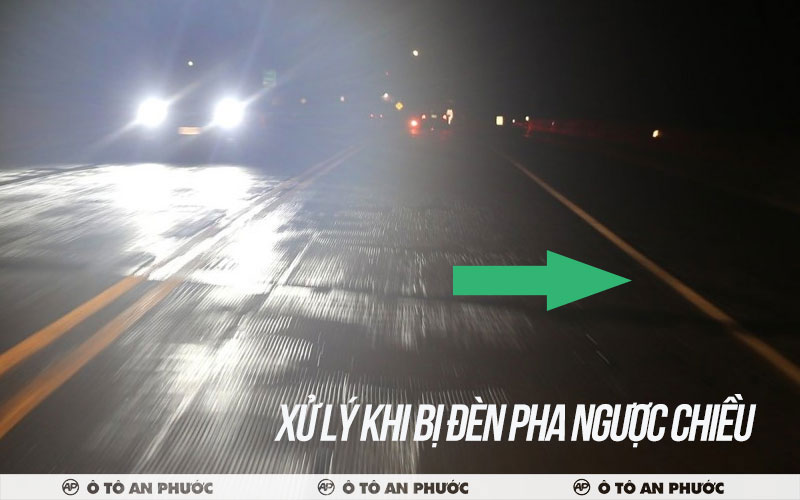 lái xe rơ mooc ban đêm xử lý khi bị đèn pha xe ngược chiều