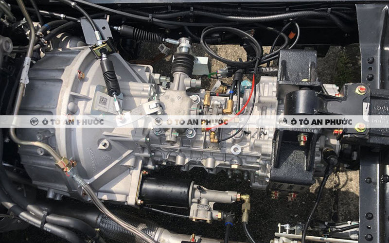 Động cơ xe cứu hộ 2 chức năng Dongfeng sàn 5m6