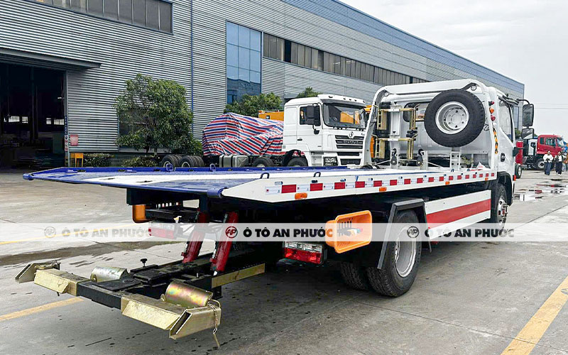 Xe cứu hộ 2 chức năng Dongfeng sàn 5m6