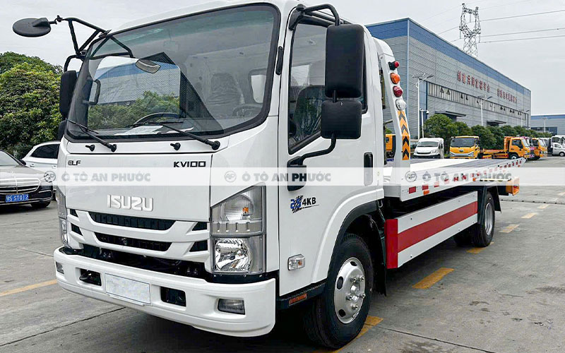 Ngoại thất xe cứu hộ Isuzu sàn 6m4