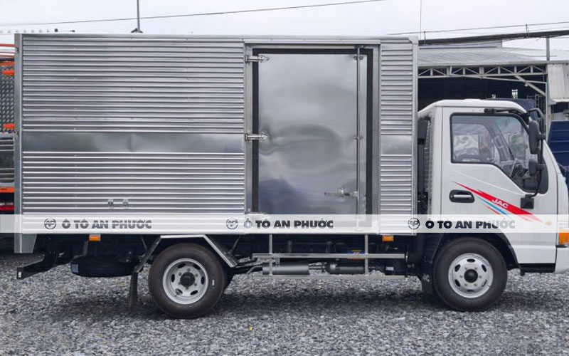 Jac H200 E5 thùng kín