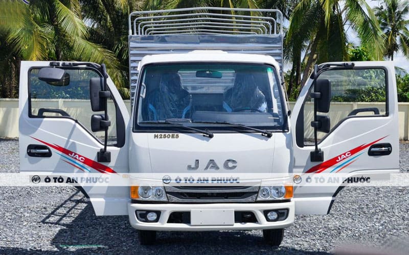 Ngoại thất xe tải JAC H250 E5