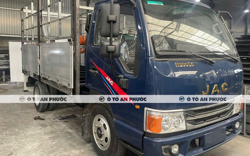 Ngoại thất Jac H200 E5