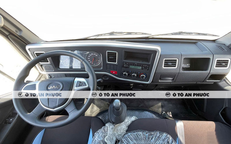Nội thất xe tải JAC H200 E5