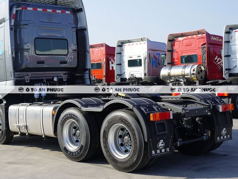 Cầu xe đầu kéo Chenglong HK