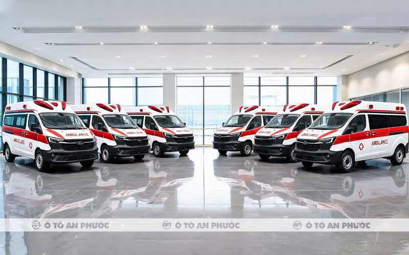 Giá xe cứu thương Ford Transit