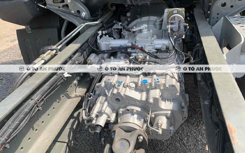 Hộp số Howo NX440