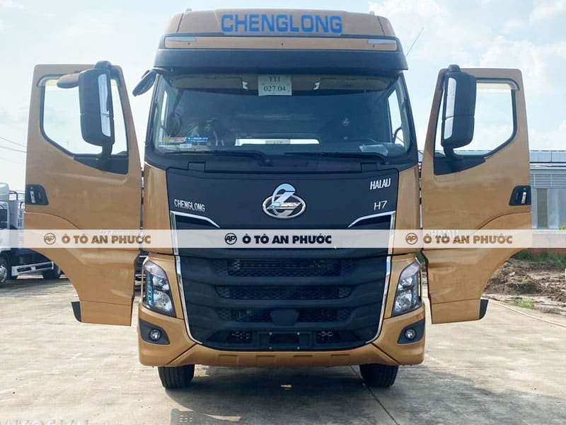Ngoại thất Chenglong H7 Luxury