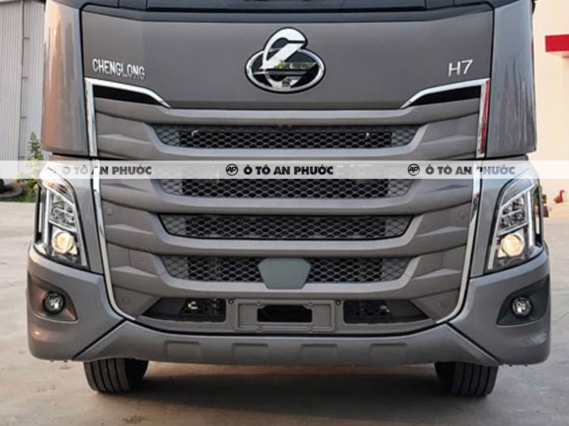 Ngoại thất Chenglong Megax 470