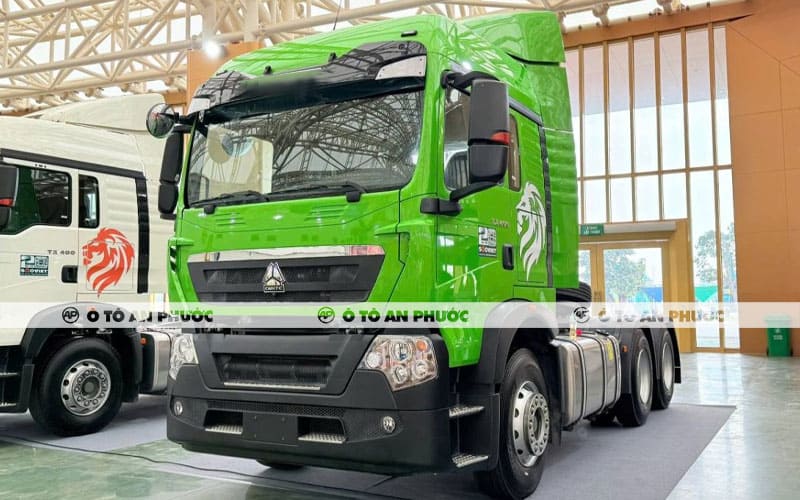 Ngoại thất đầu kéo Howo TX 400