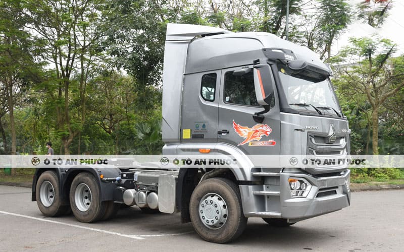 Ngoại thất Howo NX440