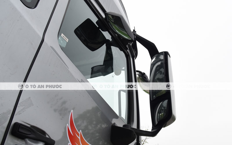 Ngoại thất Howo NX440