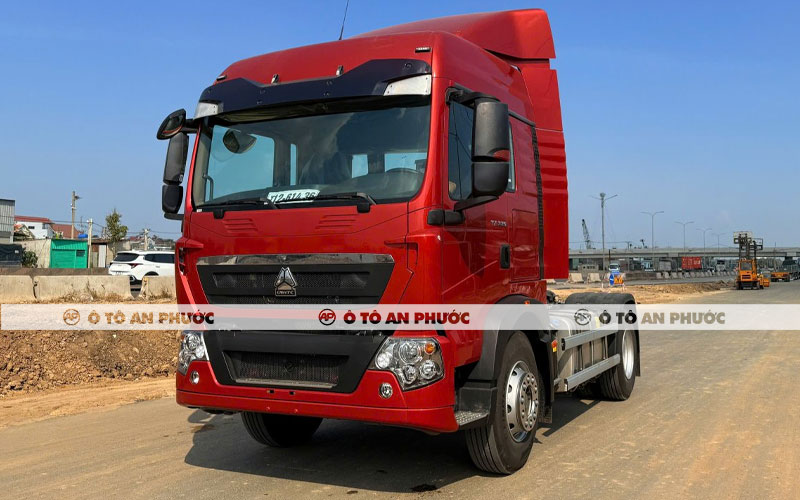 Ngoại thất xe đầu kéo Howo TX 330