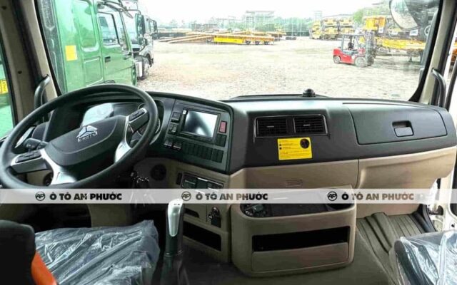 Nội thất Howo TX 330