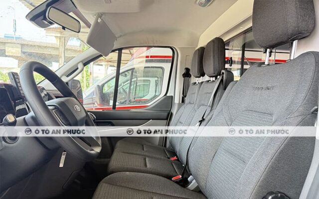 Nội thất xe cấp cứu Ford Transit