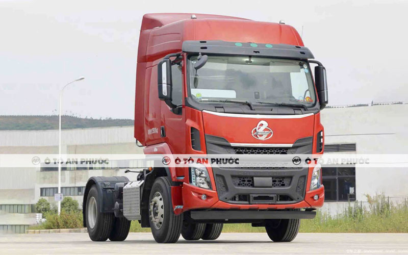 Xe đầu kéo 1 cầu Chenglong H5