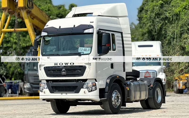xe đầu kéo howo 1 cầu TX330