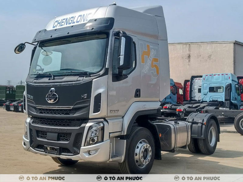 Xe đầu kéo Chenglong H5 270P