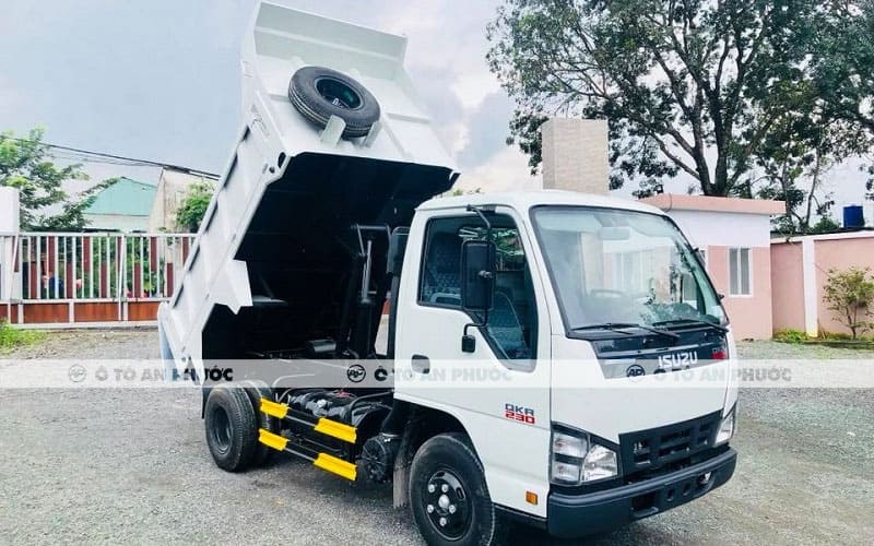 Xe ben 2 tấn Isuzu QKR