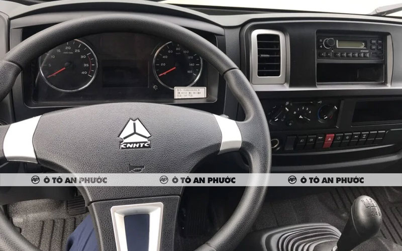 Nội thất xe ben Howo Sinotruk 9t