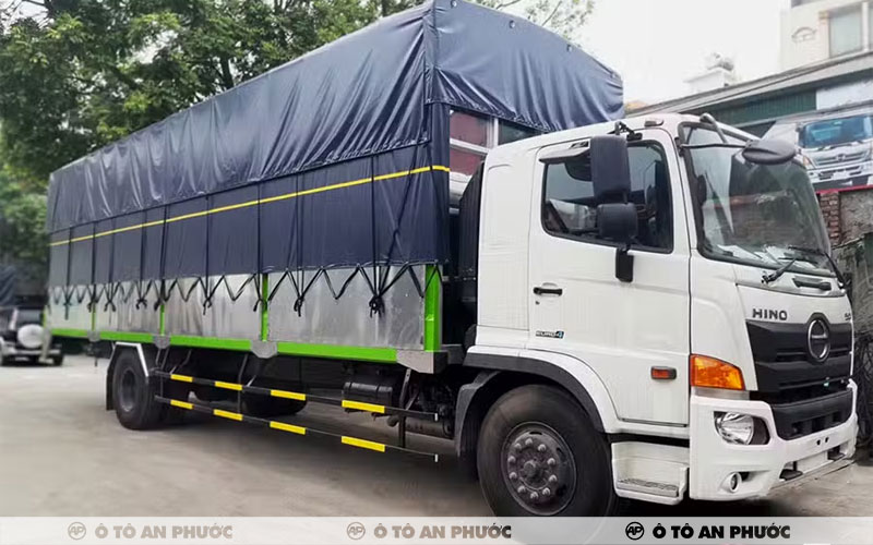 Xe tải thùng dài 10m Hino 500